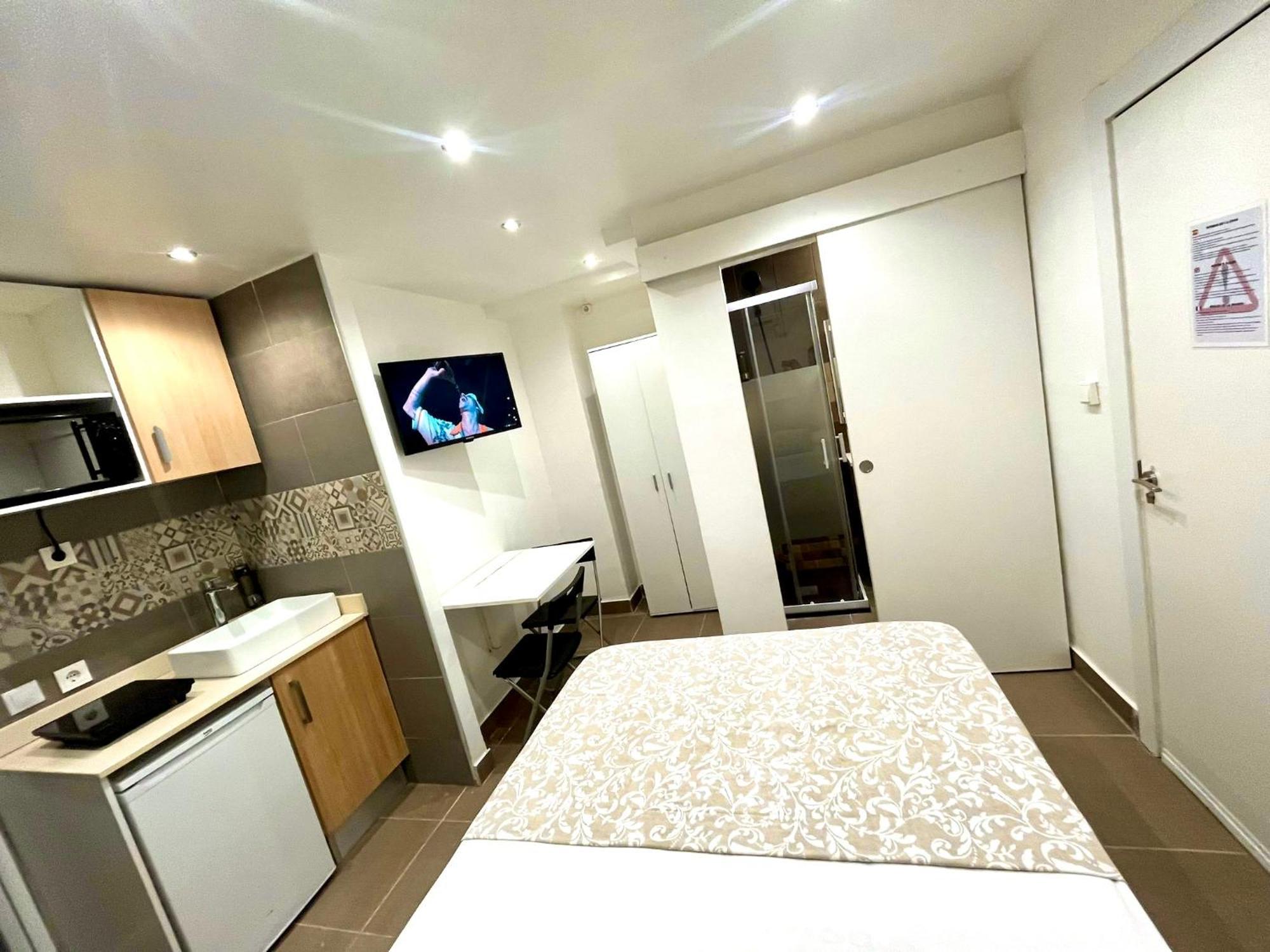 Nice In By Perita Next Metro St T1 Apartment