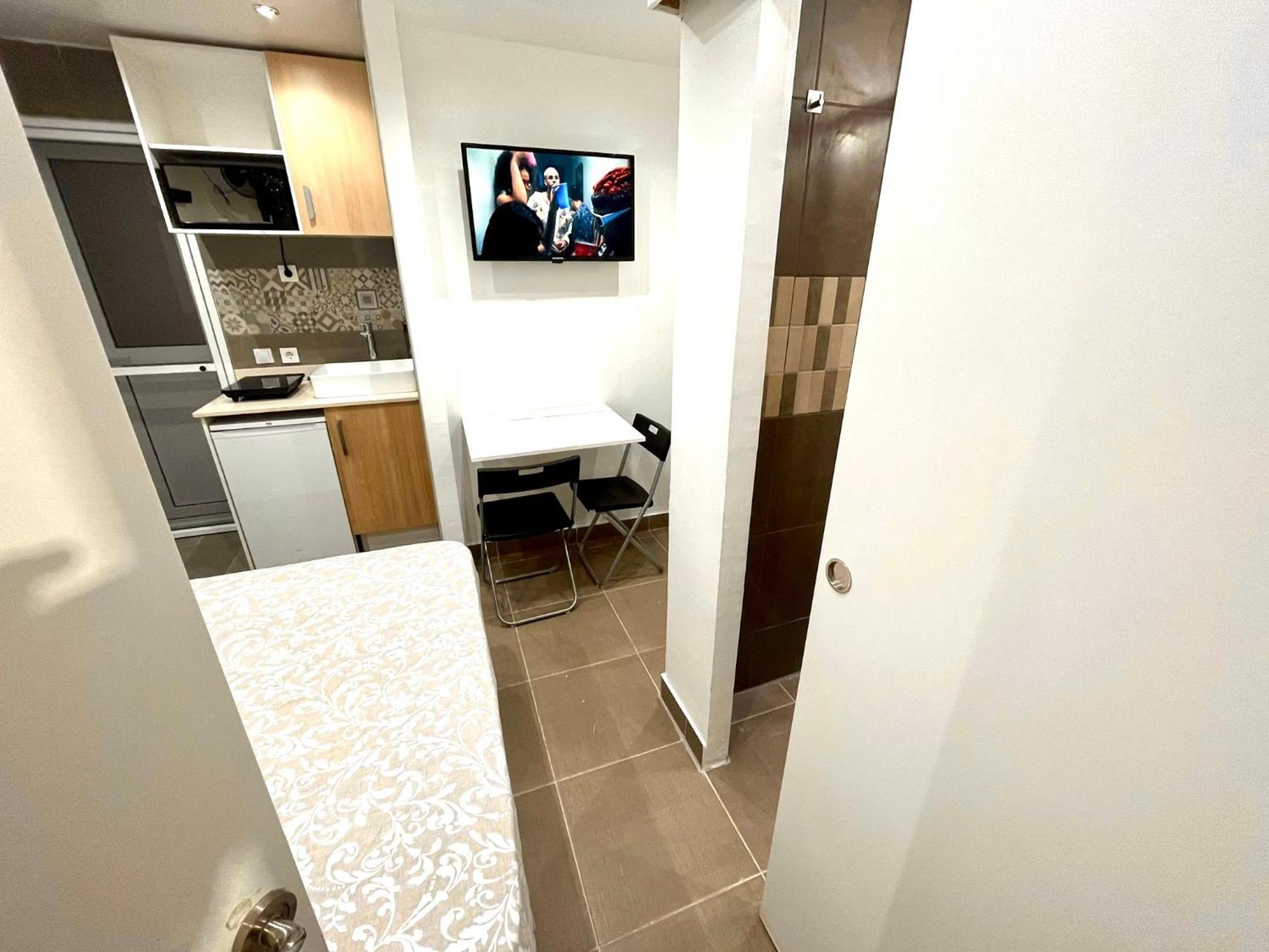 Nice In By Perita Next Metro St T1 Apartment